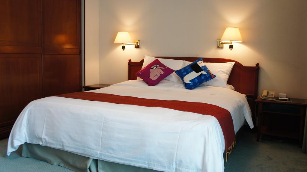Ramada By Wyndham Pearl Guangzhou-canton Fair Free Shuttle Bus 4*