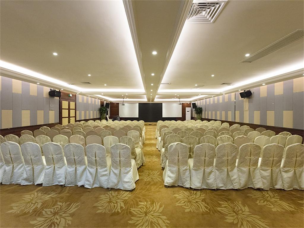 Vienna Classic Zhongshan Ave Tangxia Branch Hotel 3*
