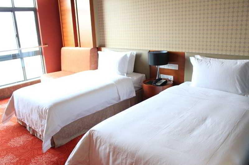 Hotel Leeden Jingxi 4*