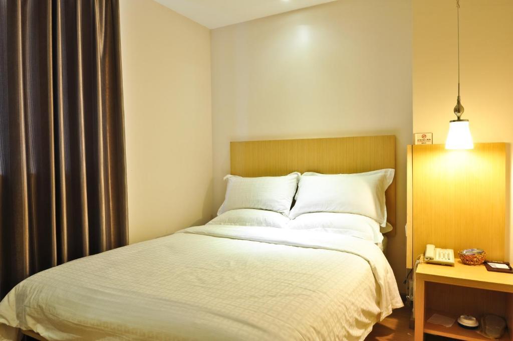 Hotel Sealy Hotel,