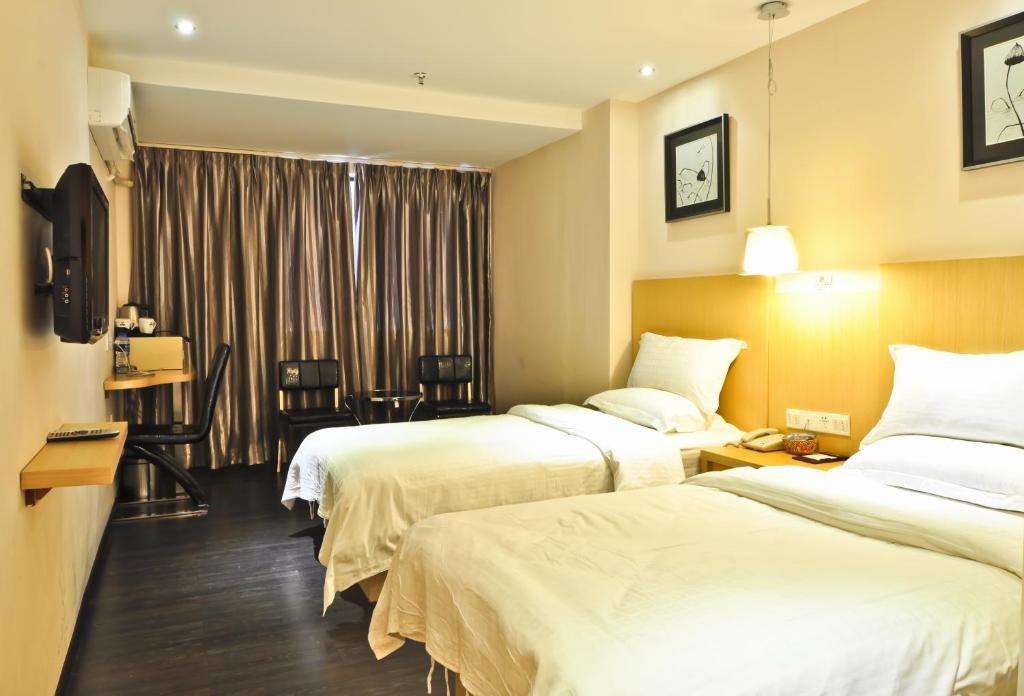Sealy Hotel, Hotel 3*
