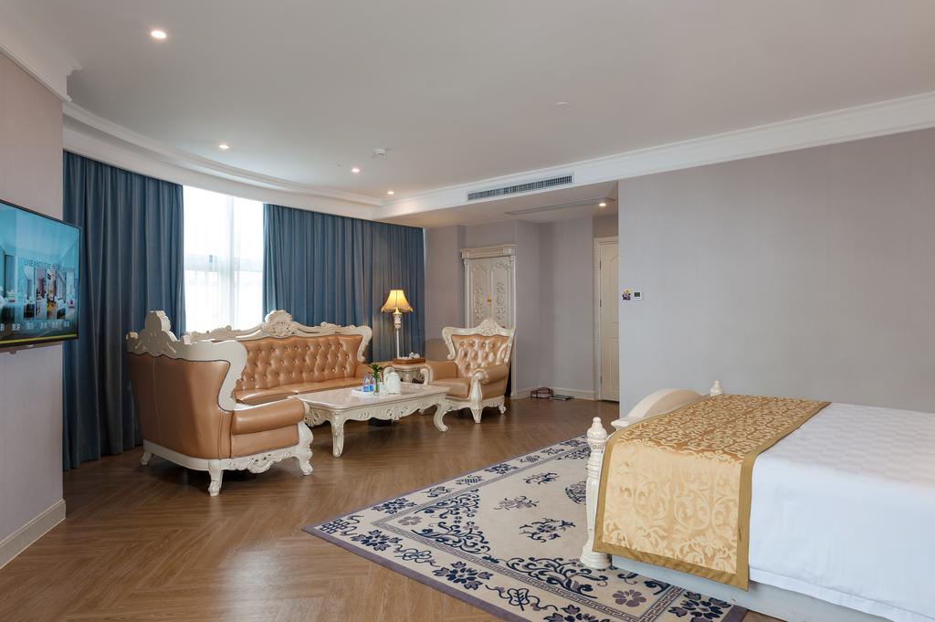 Nan Yang Royal 4*