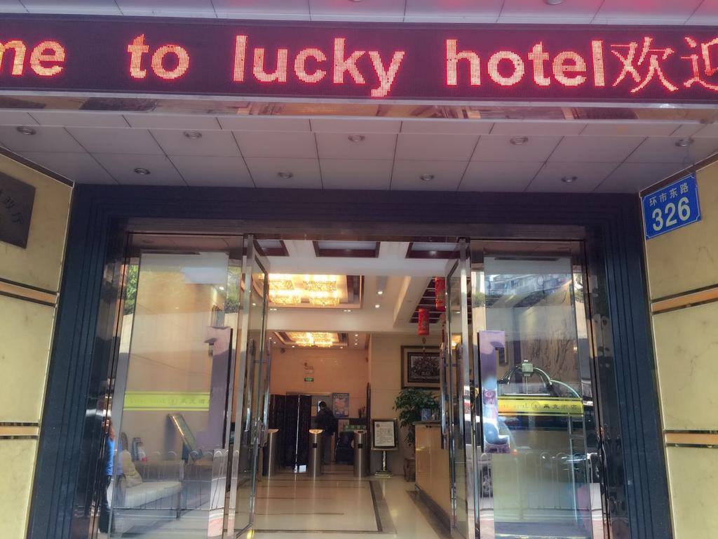 Lucky Hotel