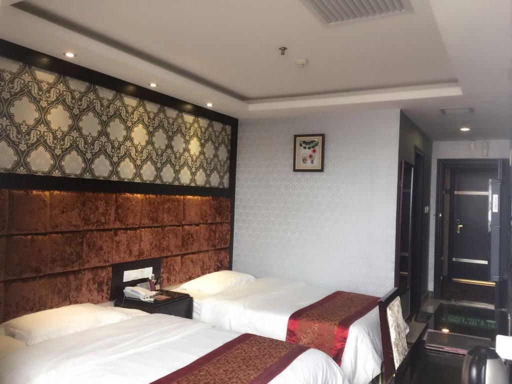 Lucky 3* Guangzhou