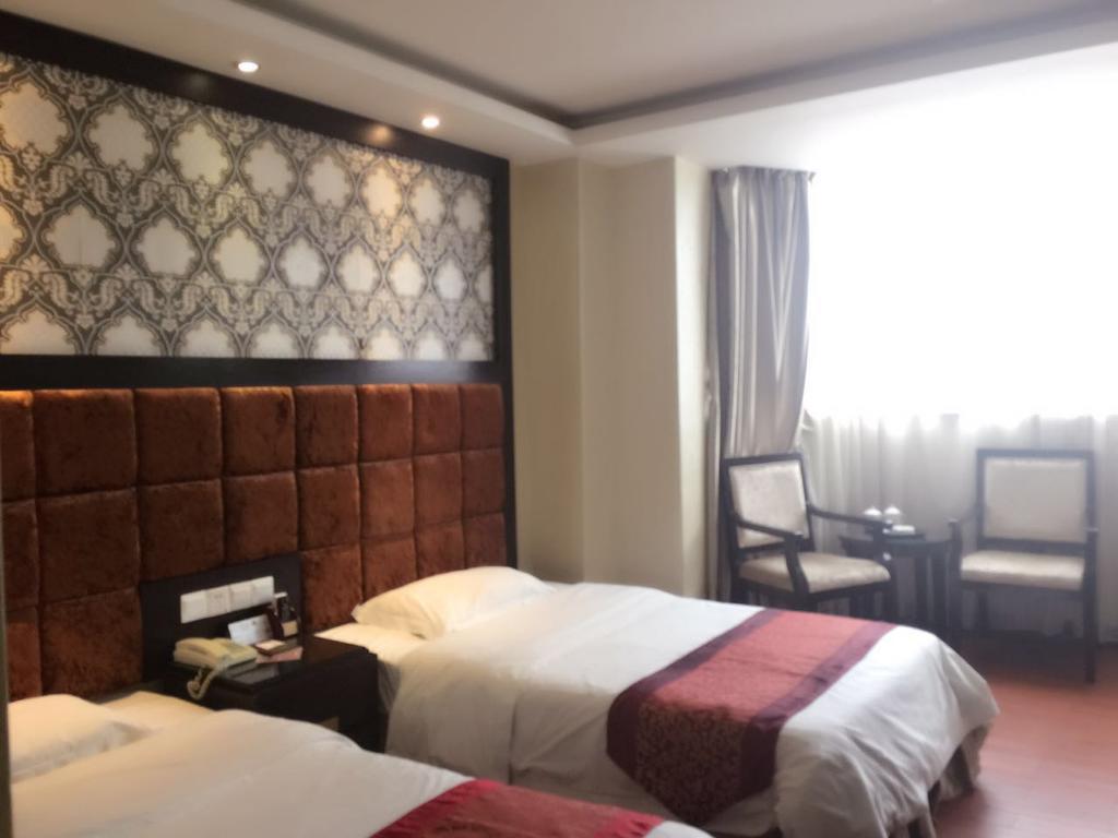 Hotel Lucky 3*
