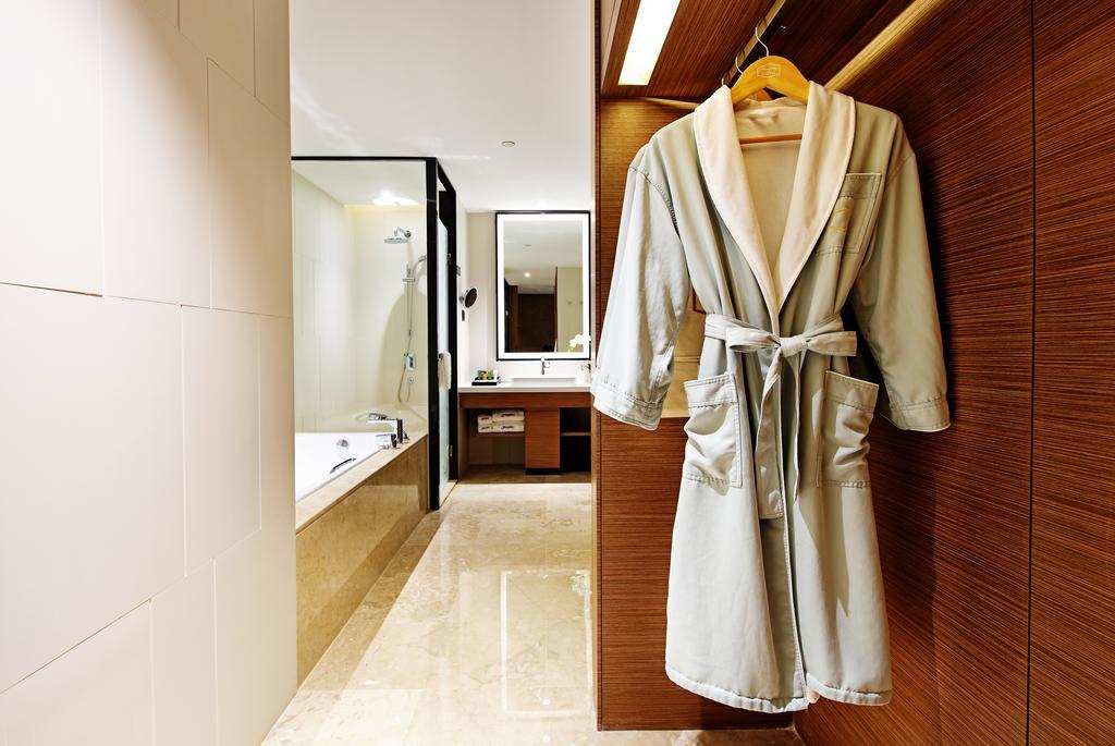Hampton By Hilton Zhujiang New Town - Free Shuttle Bus To Fair Hotel