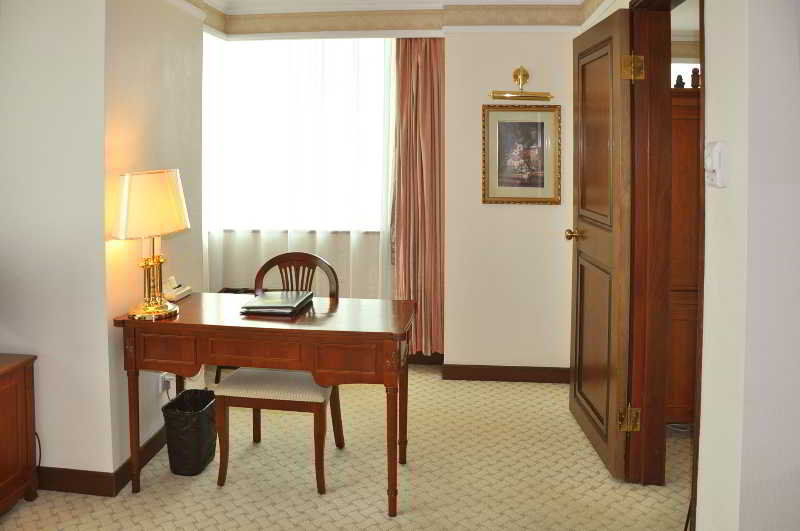 Hotel China Mayors Plaza - Free Shuttle Between And Exhibition Center & Exhibitor Registration Counter During Fair Guangzhou