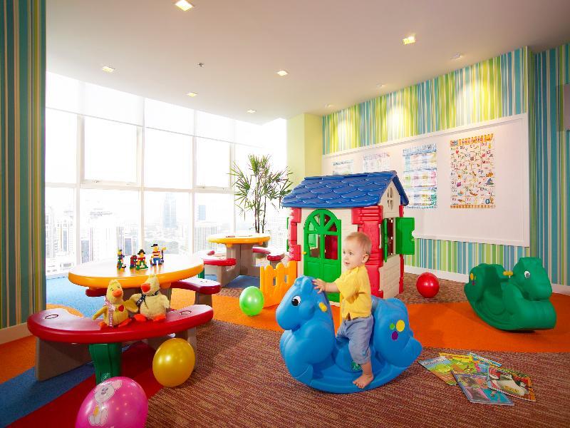 Aparthotel Fraser 5*