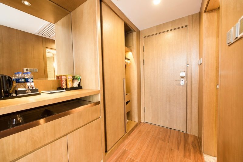 Days Hotel By Wyndham Guangzhou Yijiang Hotel 4*