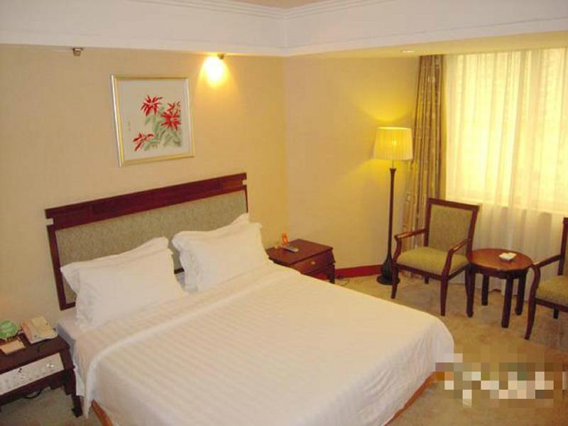Hotel The Sands 4*