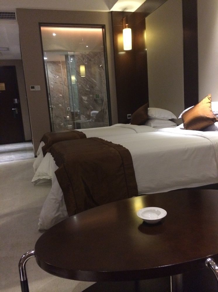 Easco Hotel