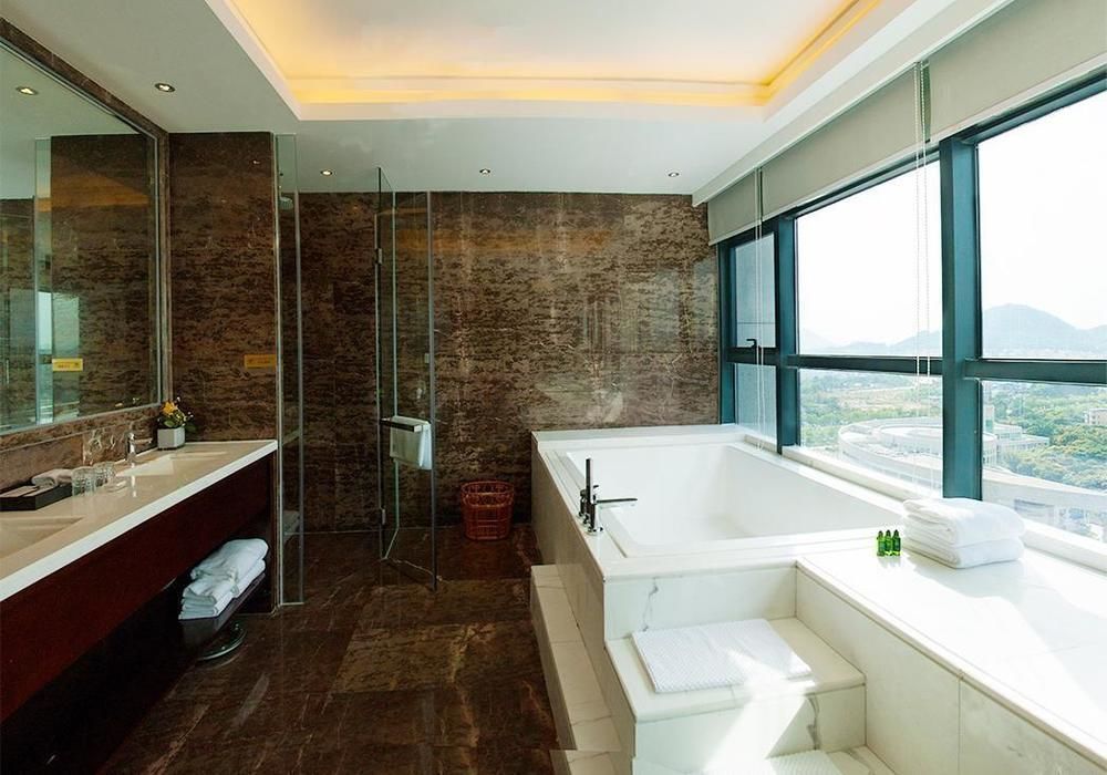Hotel Easco