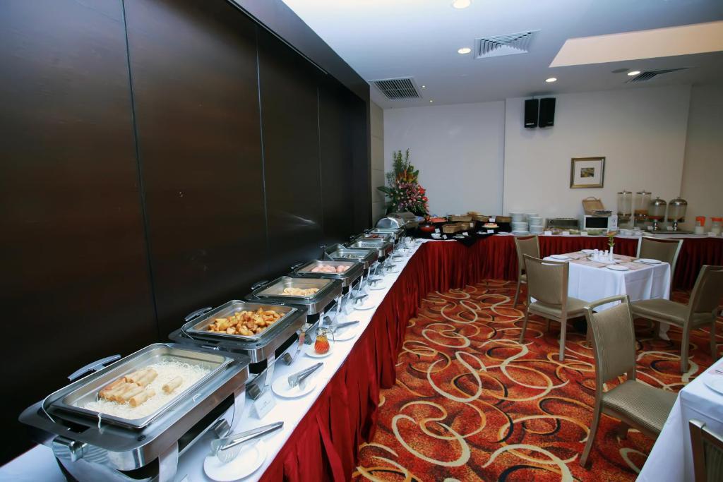 Landmark International 4*