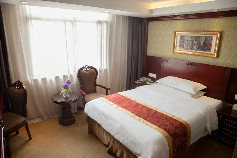 Vienna Airport Hotel 4*
