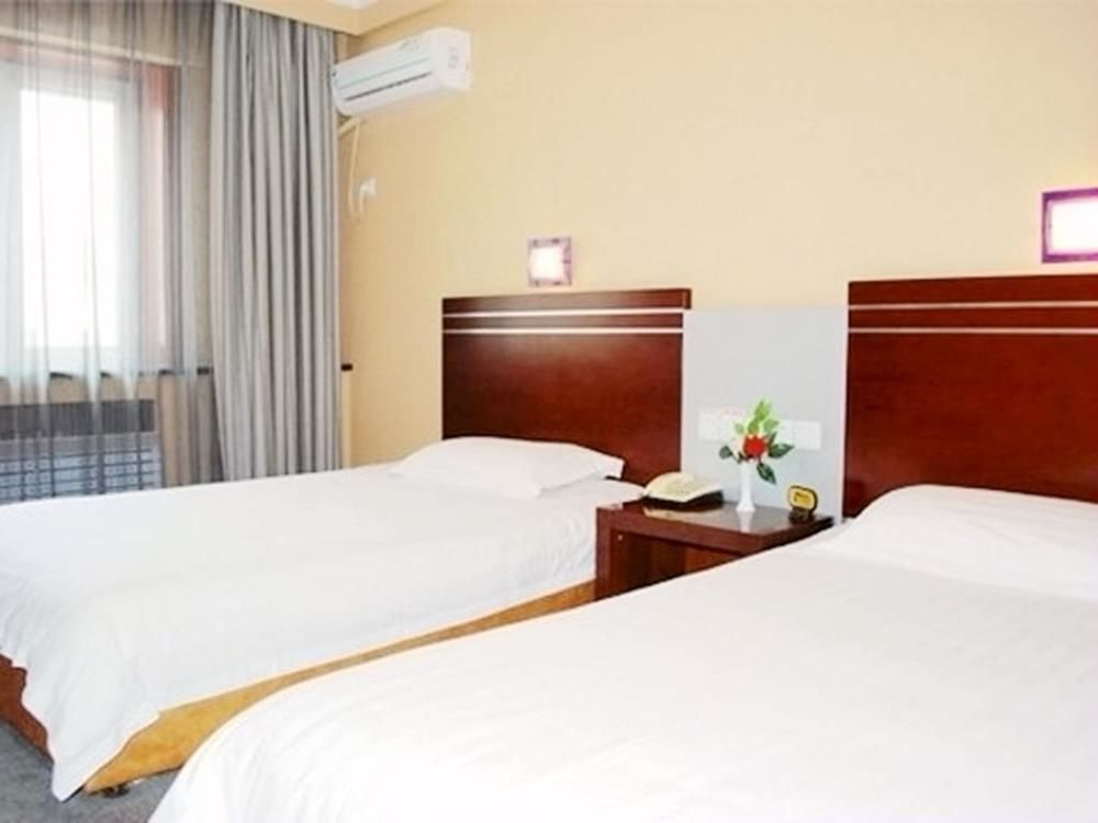 Hotel Down Town Holiday 4*
