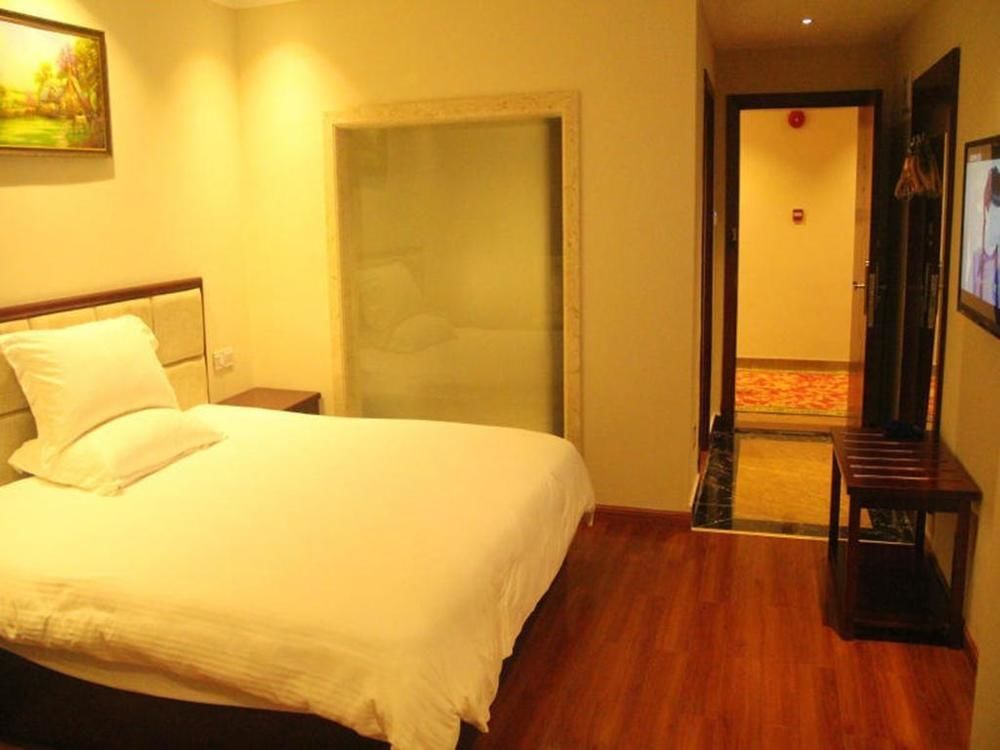 Greentree Panyu Chimelong Paradise Business 3*