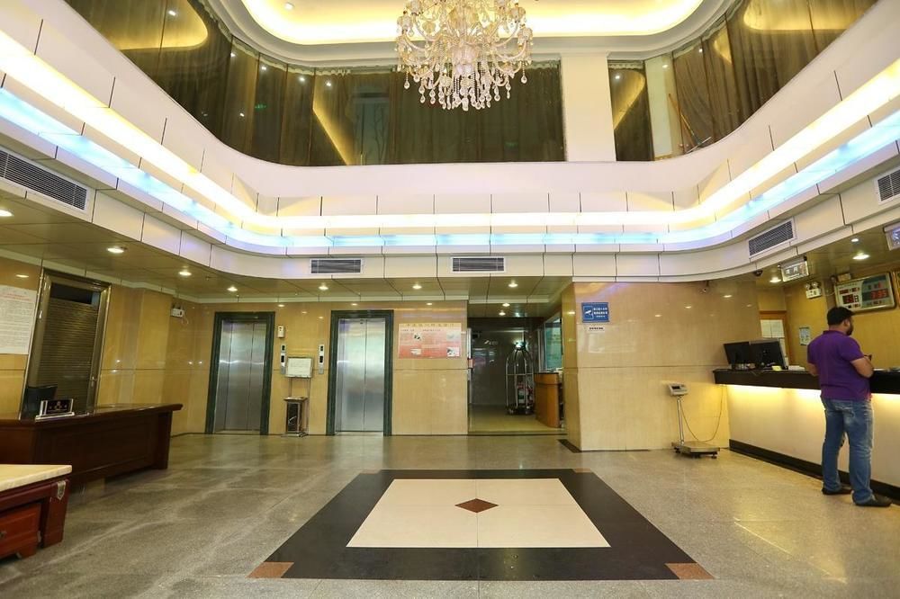 Yile Hotel