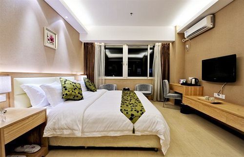 Bauhinia Hotel