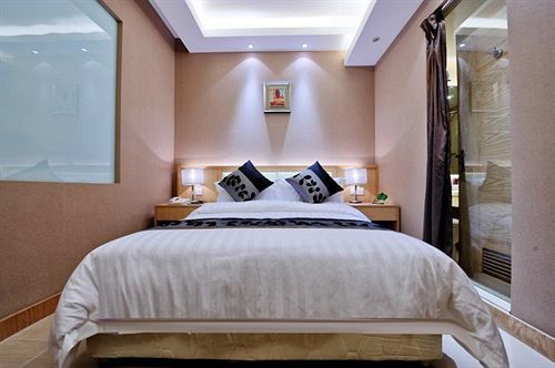 Bauhinia 3*