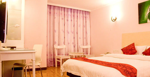 Ln Whitehouse 2*
