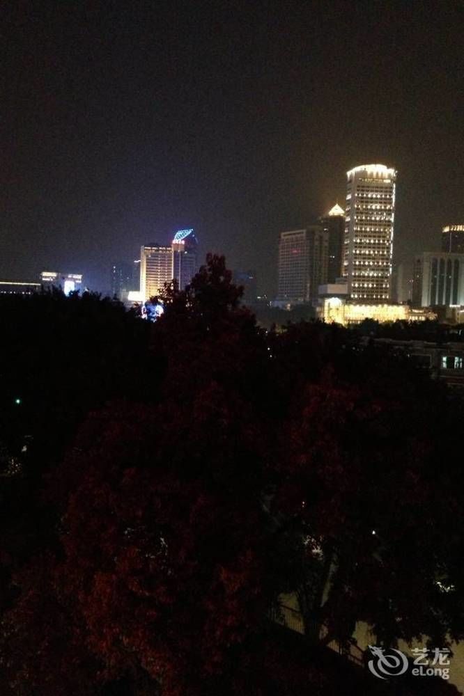 Lncommunity Haizhu Branch 2*