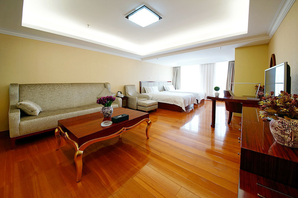 Waifiden Grand Easter International * Canton