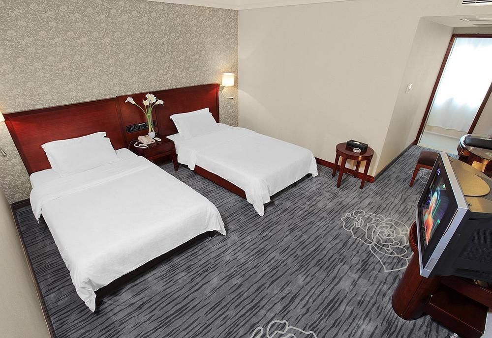 Paco Hotel Gangding Metro Guangzhou-Free Shuttle Bus Fir Canton Fair Hotel 4*