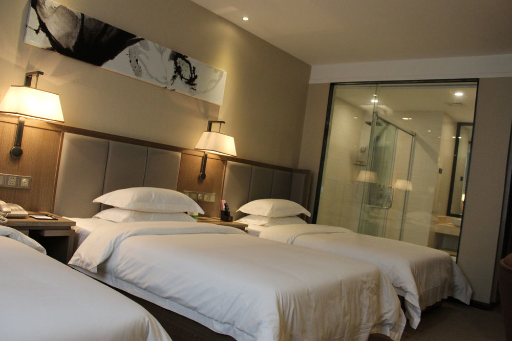 Boyi Hotel 3*