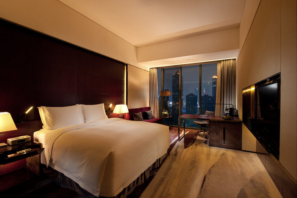 Hotel Hilton Tianhe: Fair Shuttle & Registration 5*