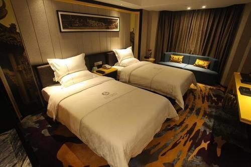 Insail -huanshi Road Taojin Metro Station Guangzhou- Free Shuttle Bus For Fair