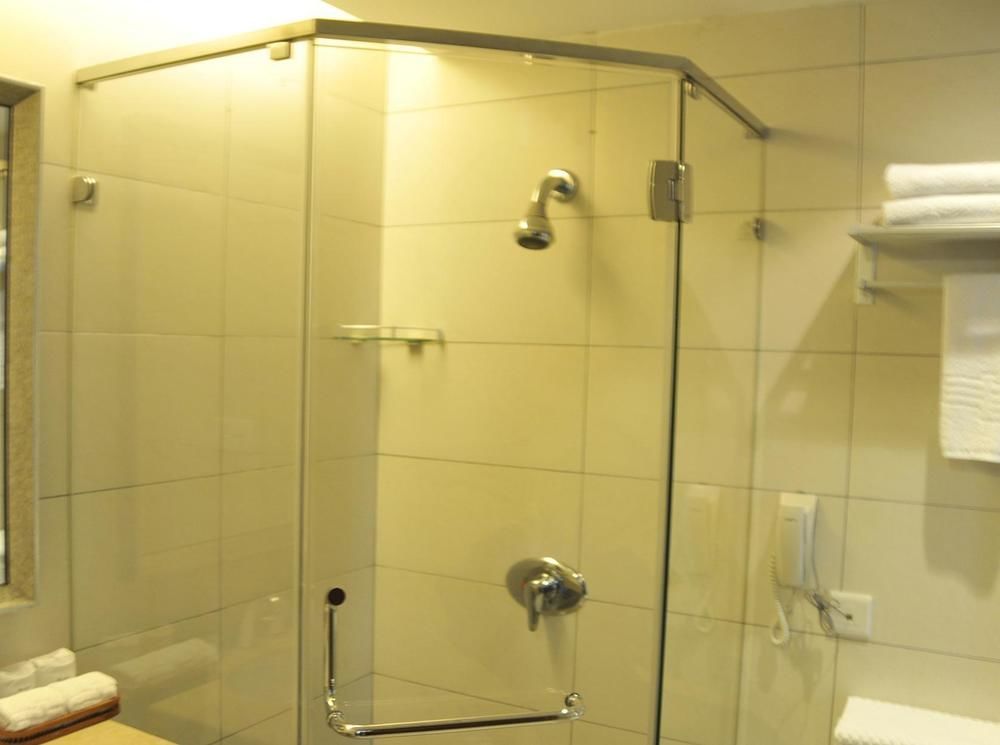 Guangdong Xuneng Hotel 3*