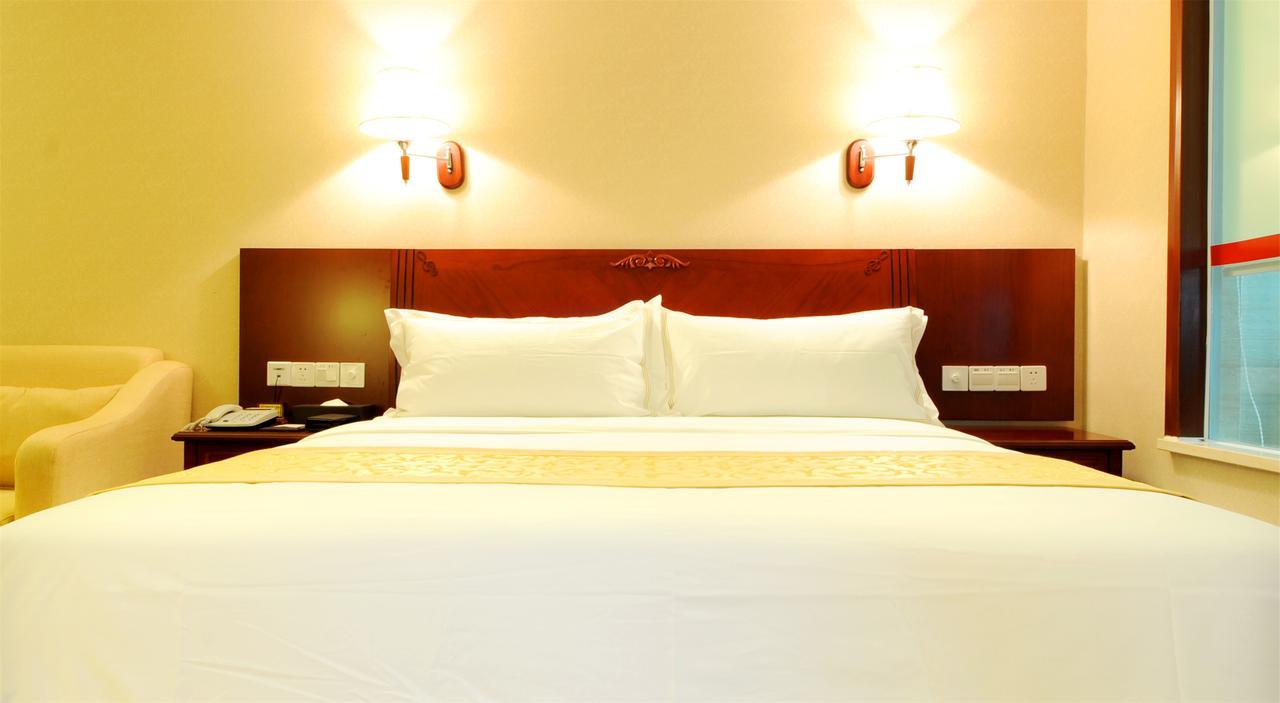 Vienna Airport Hotel 4*