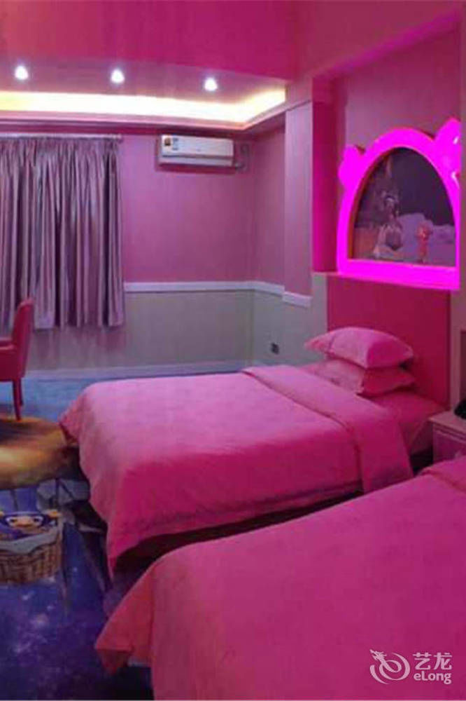 Kingsky Hotel
