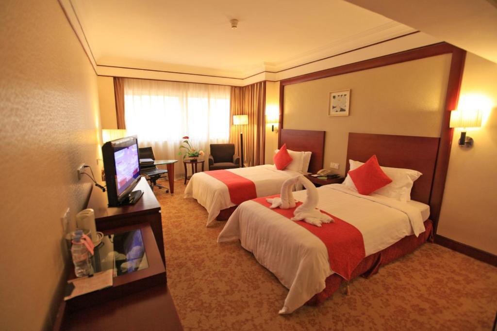 Riverside - 4*