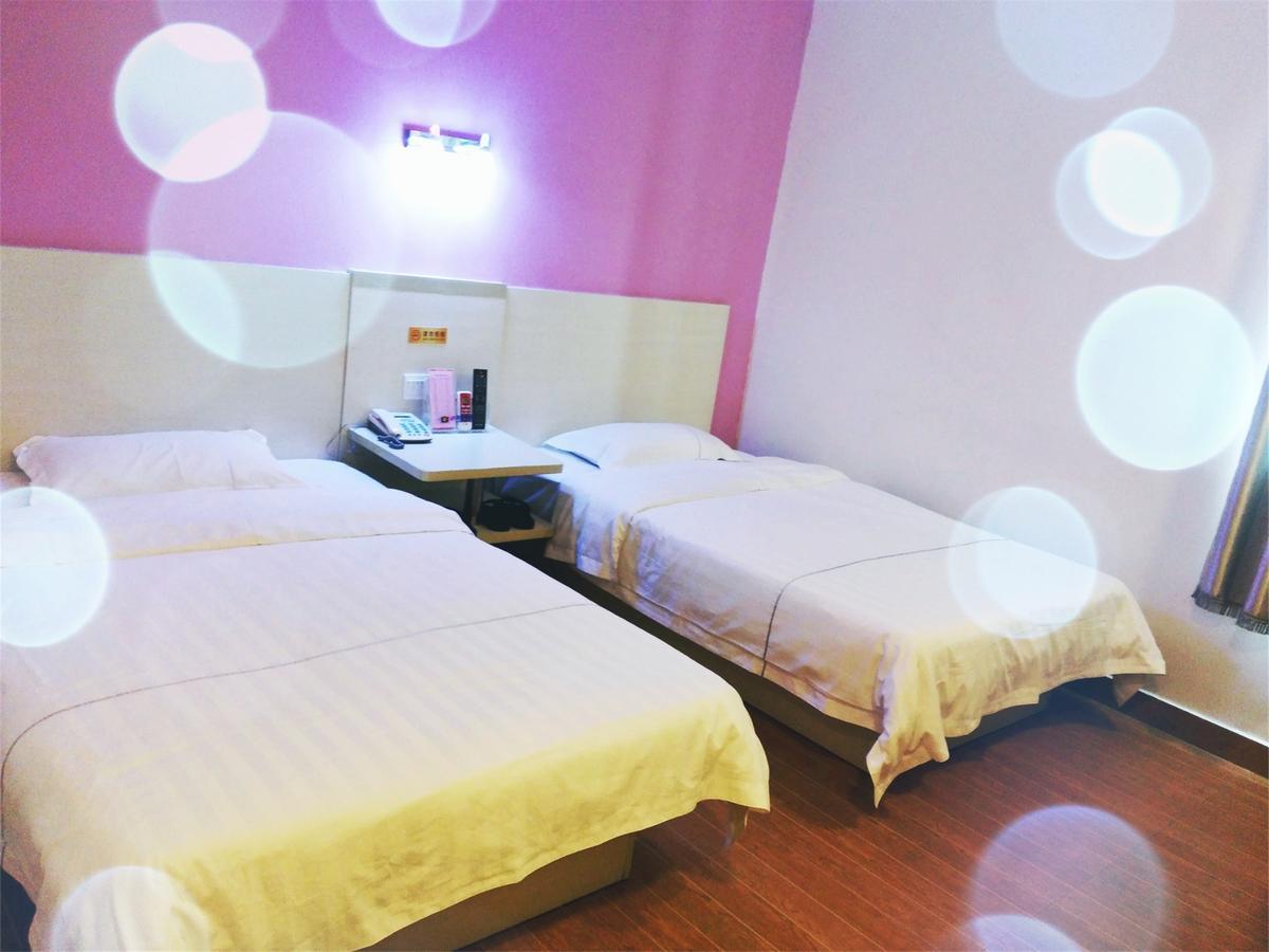 Hotel E Nanzhou Railway Staion 2*