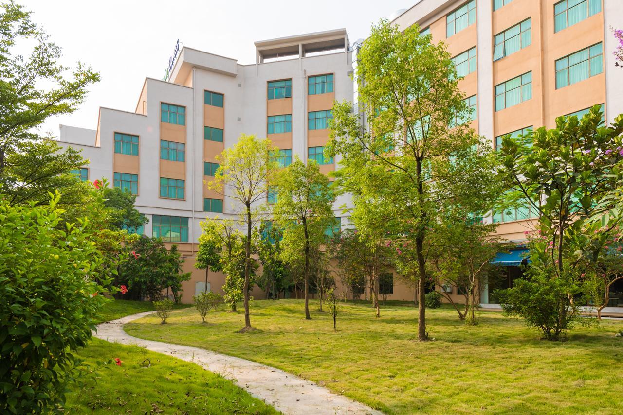 Hotel Guangzhou Baiyun Airport Rejoice By Argyle Hotel Rehe Metro Exit B --Free Shuttle Bus Is Provided During The 137Th Canton Fair