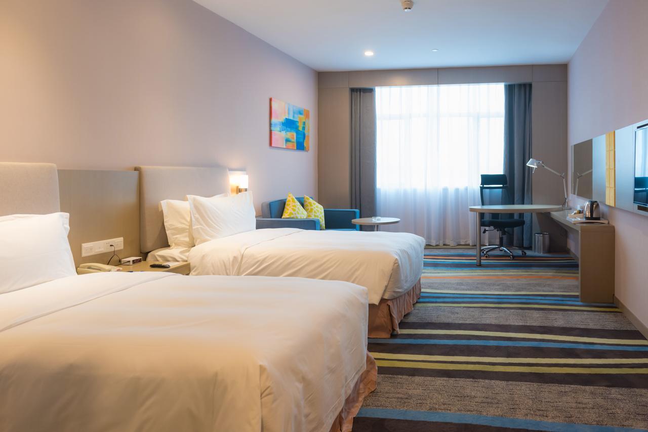 Guangzhou Baiyun Airport Rejoice By Argyle Hotel Rehe Metro Exit B --Free Shuttle Bus Is Provided During The 137Th Canton Fair 5*
