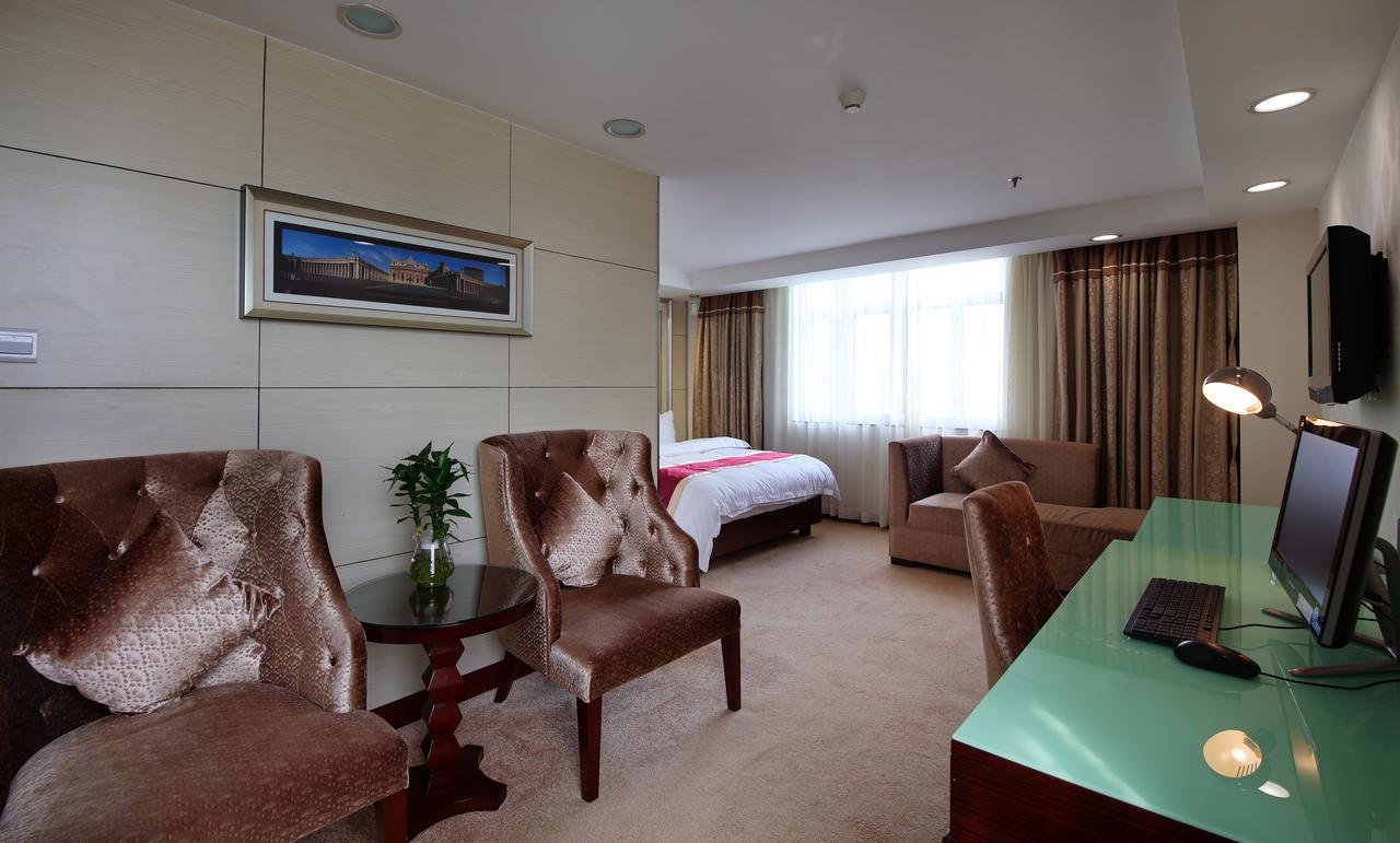 Hotel New World 3*