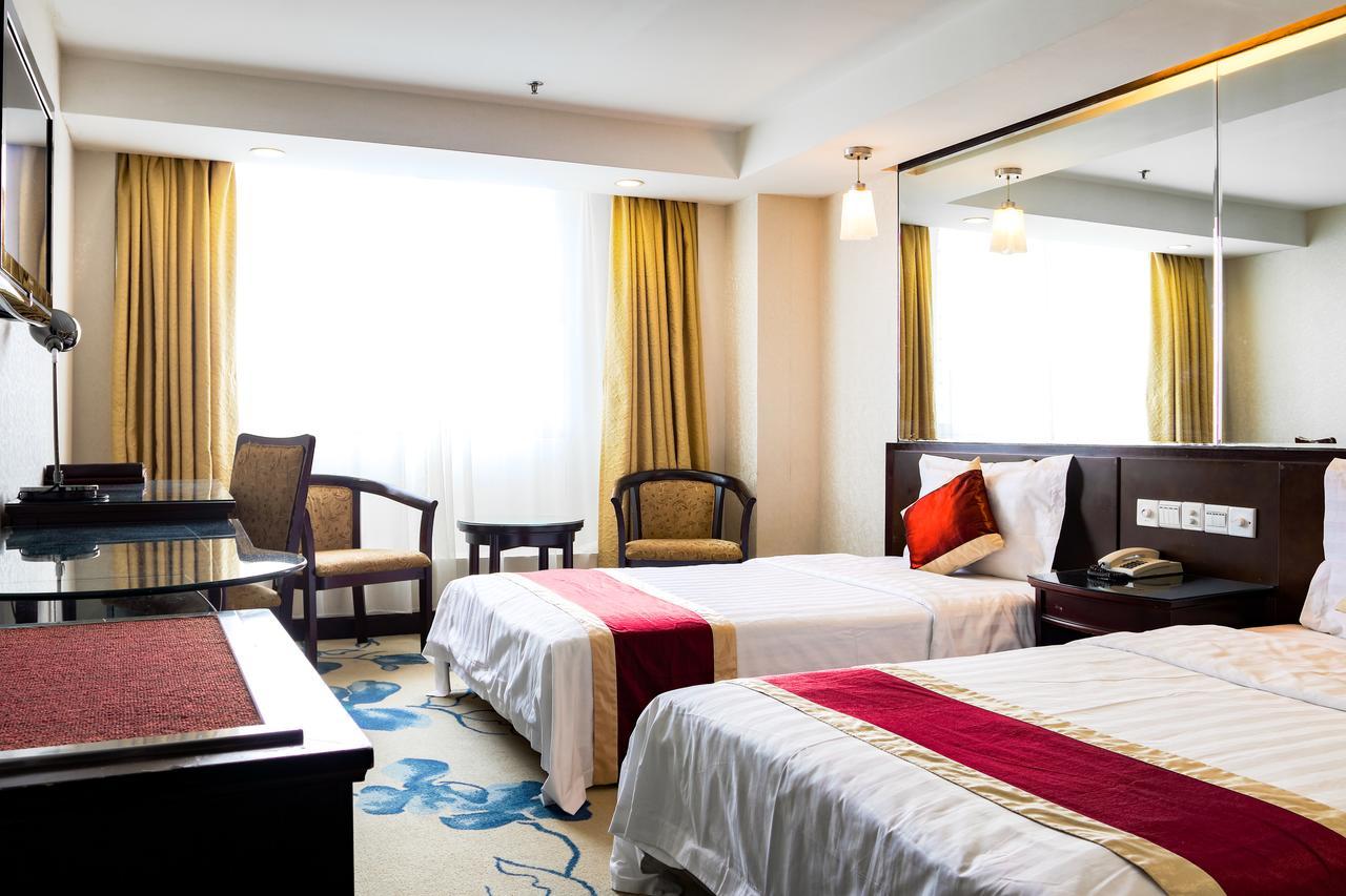 Hotel New World
