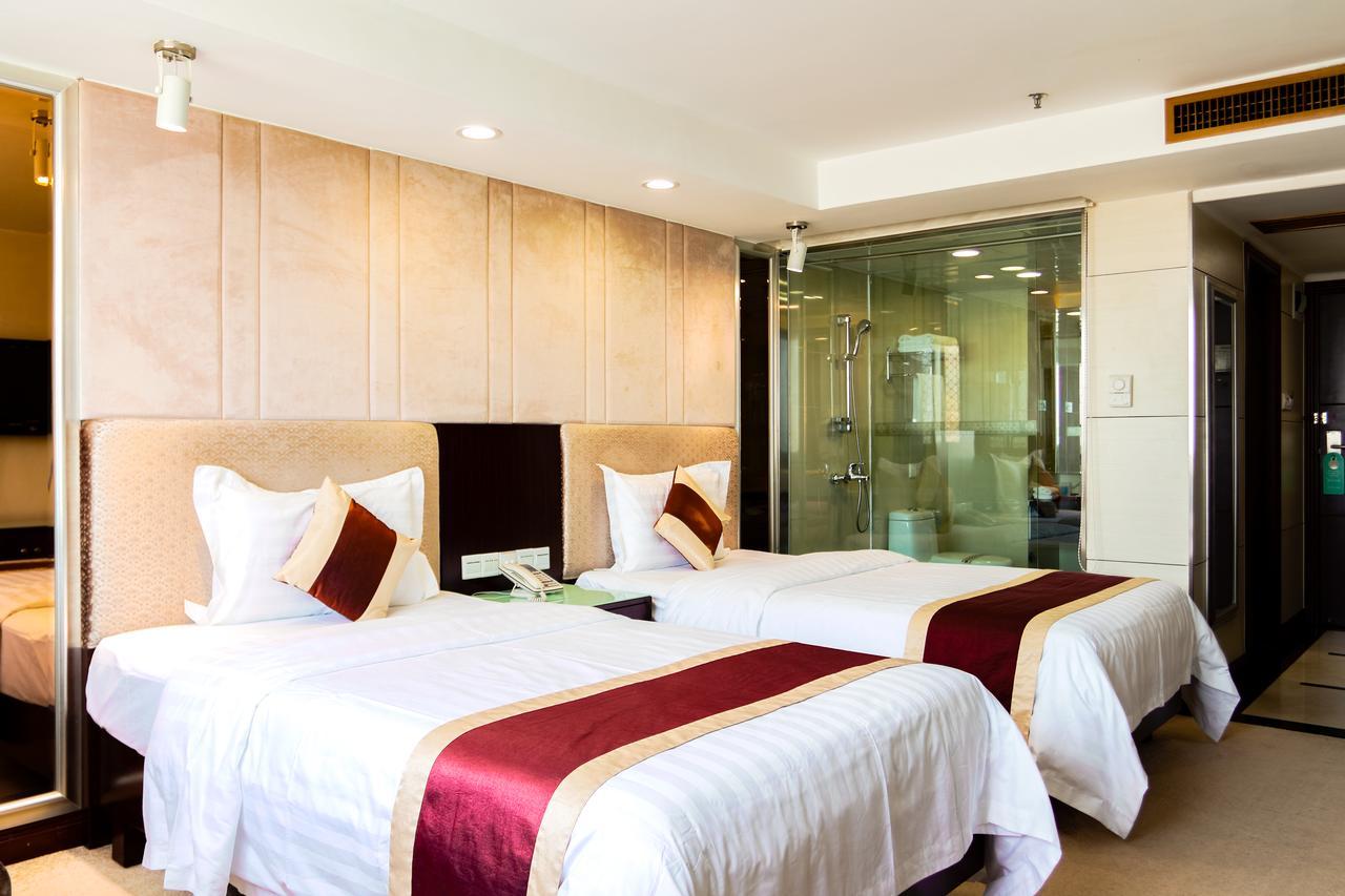 Hotel New World