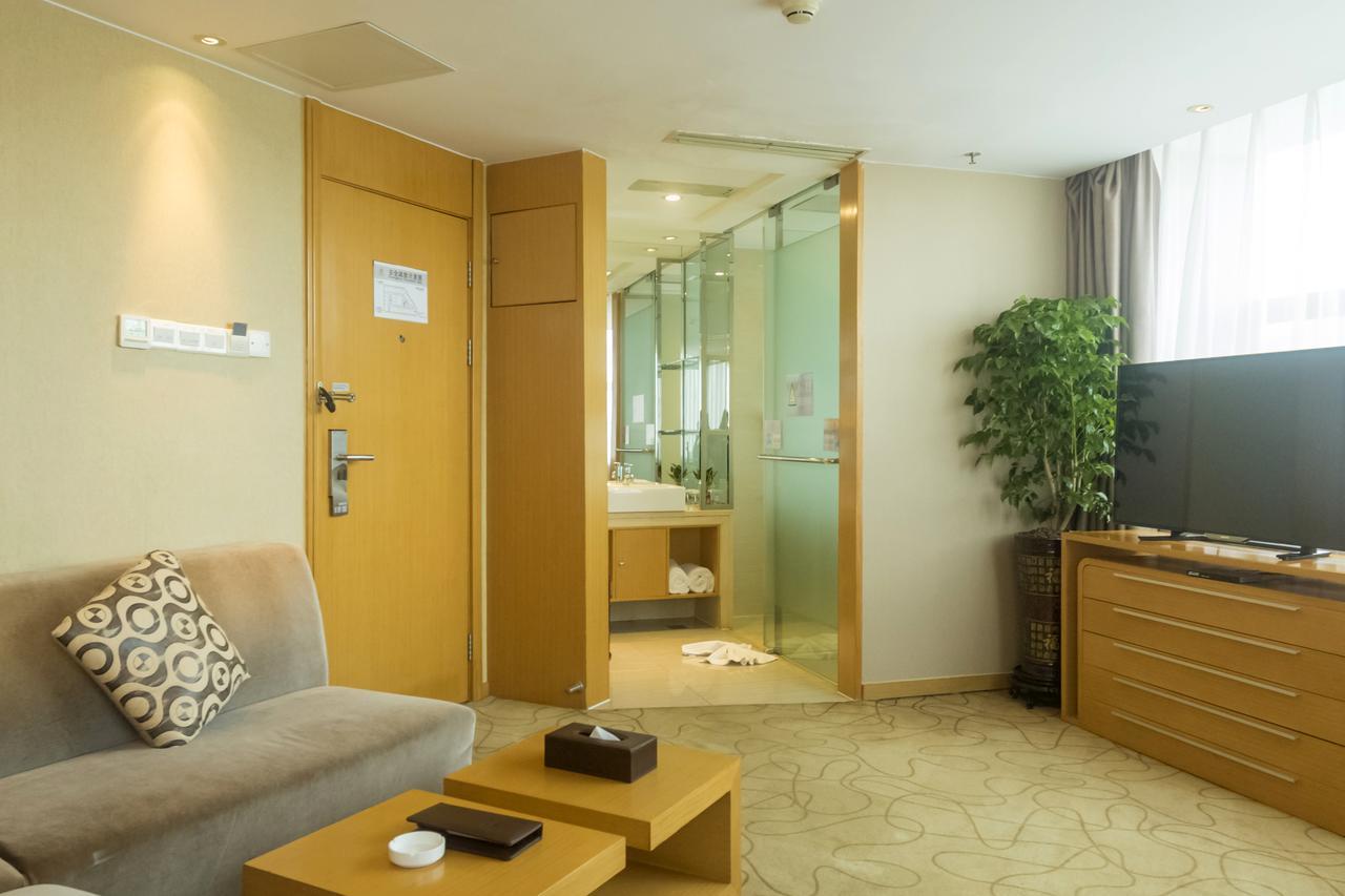 Metropolo, Guangzhou, Wanda Plaza-baiyun Mountain Hotel 4*