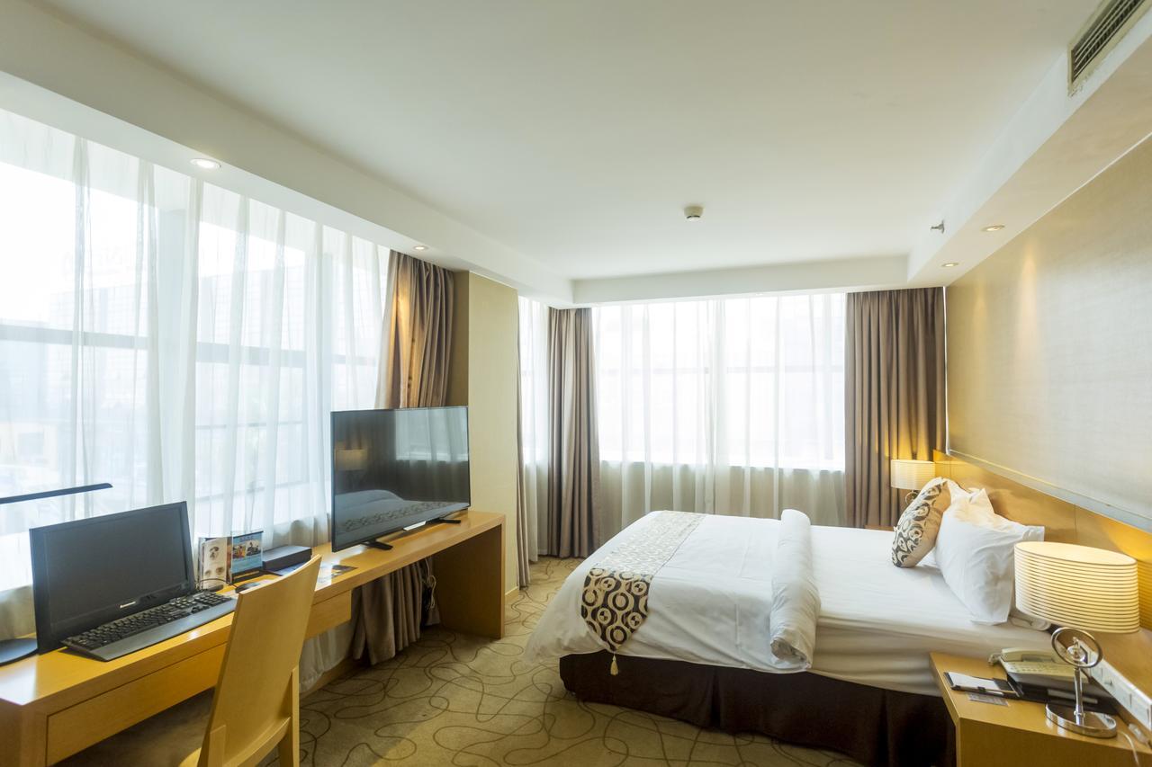 Metropolo, Guangzhou, Wanda Plaza-baiyun Mountain Hotel 4*