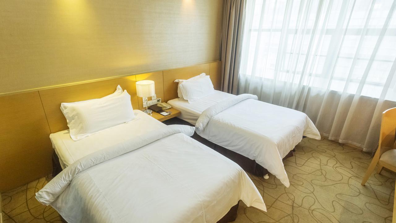 Metropolo, Guangzhou, Wanda Plaza-baiyun Mountain Hotel 4*
