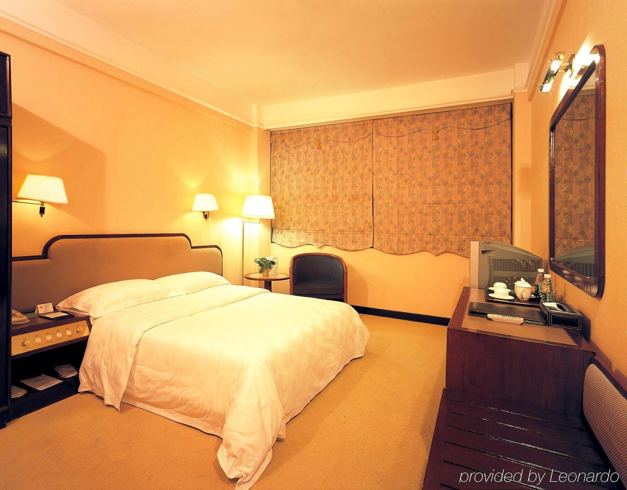 Haitao Hotel 3*