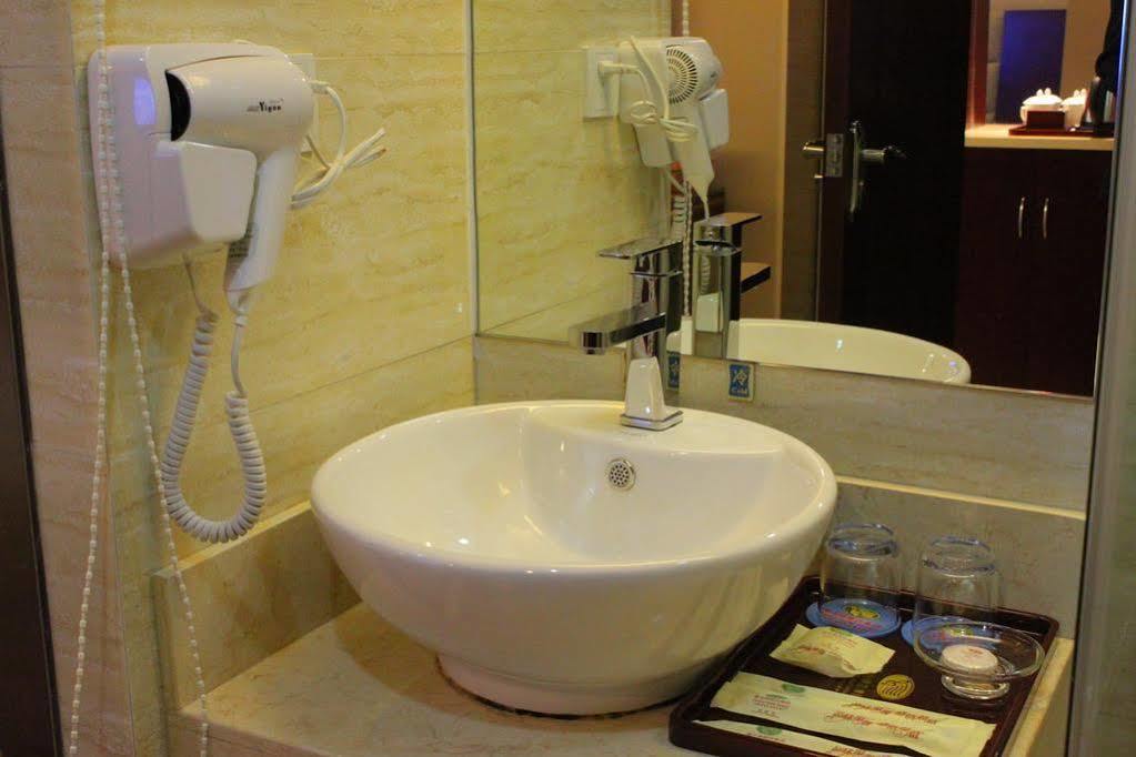 Vienna Dekang Road Hotel
