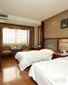 Yile 2* Guangzhou