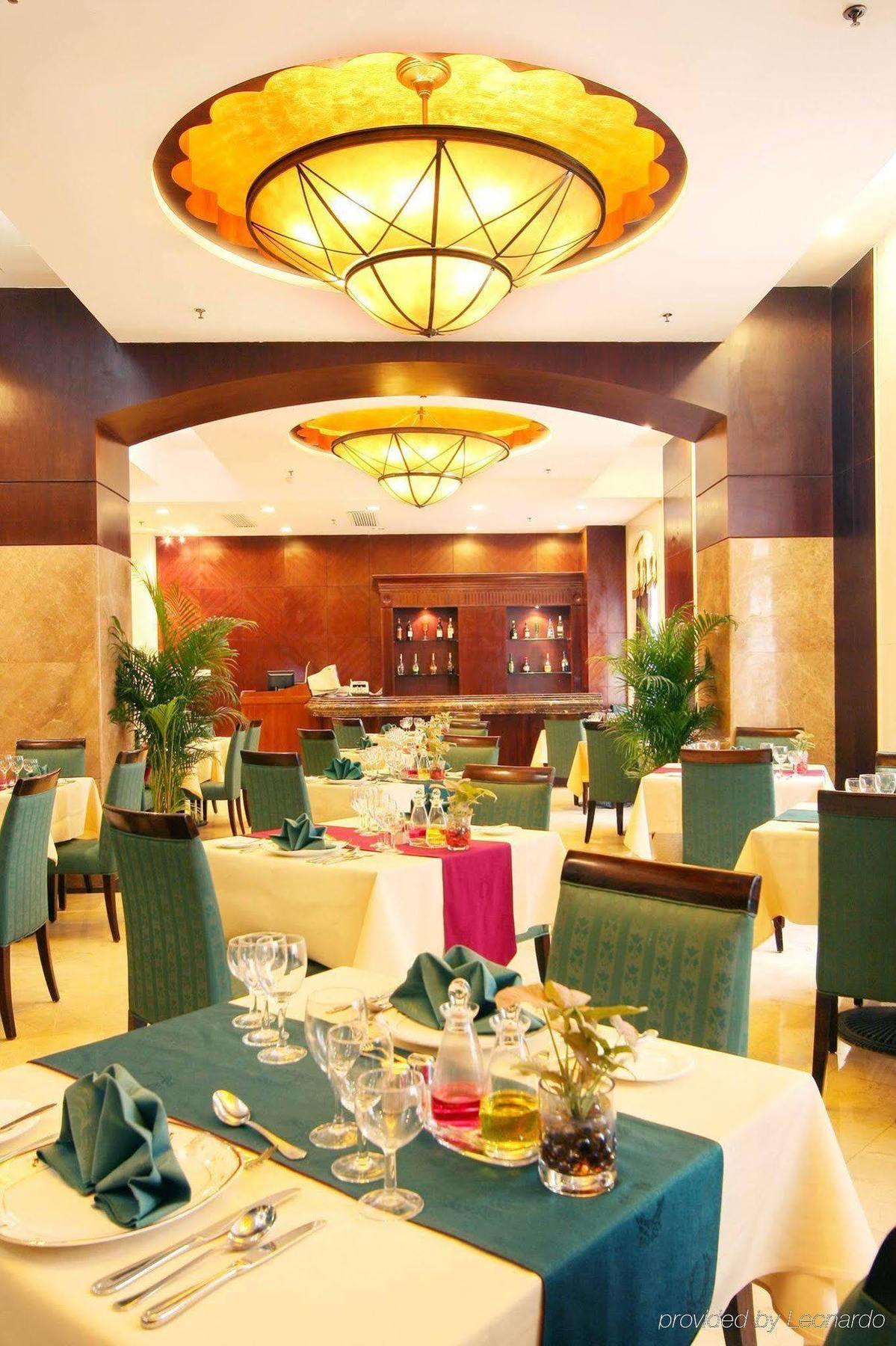 Grand Palace - Grand Management Group - Free Shuttle Bus To Fair During Fair Period Hotel