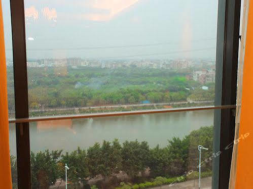 Hotel Heefun - Poly World Trading Center 3*