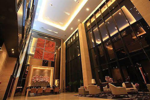 Heefun - Poly World Trading Center 3*