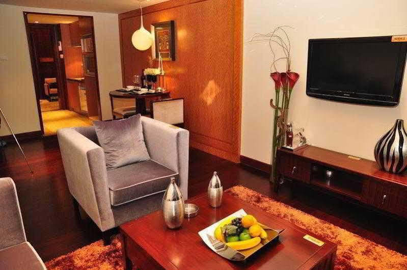 Pangdai International Modiesha Metro Branch Apartment Guangzhou